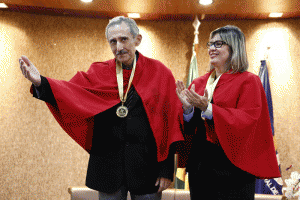O Contador Dorgival Benjoino da Silva e a Contadora Maria Clara Cavalcante Bugarim, Presidente da ABRACICON durante a posse.