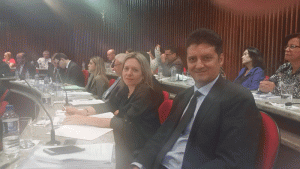 A Contadora Selma Cristina de Oliveira Silva e o Dr. Donizete Aparecido Ferreira Gomes, durante o Treinamento.