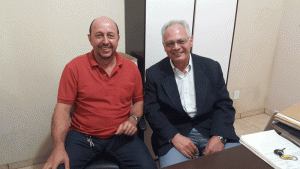 O Contador Arleon Carlos Stelini e o Delegado do CRC/MS em Naviraí, Márcio de Jesus Baziquetto.