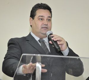 PRESIDENTE-EDITORIAL